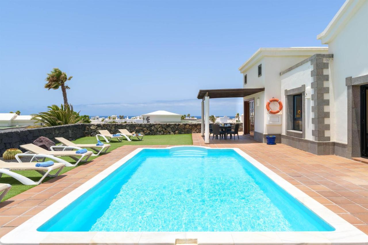 Villa Los Dragos Playa Blanca  Luaran gambar