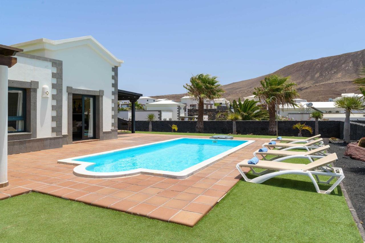 Villa Los Dragos Playa Blanca  Luaran gambar